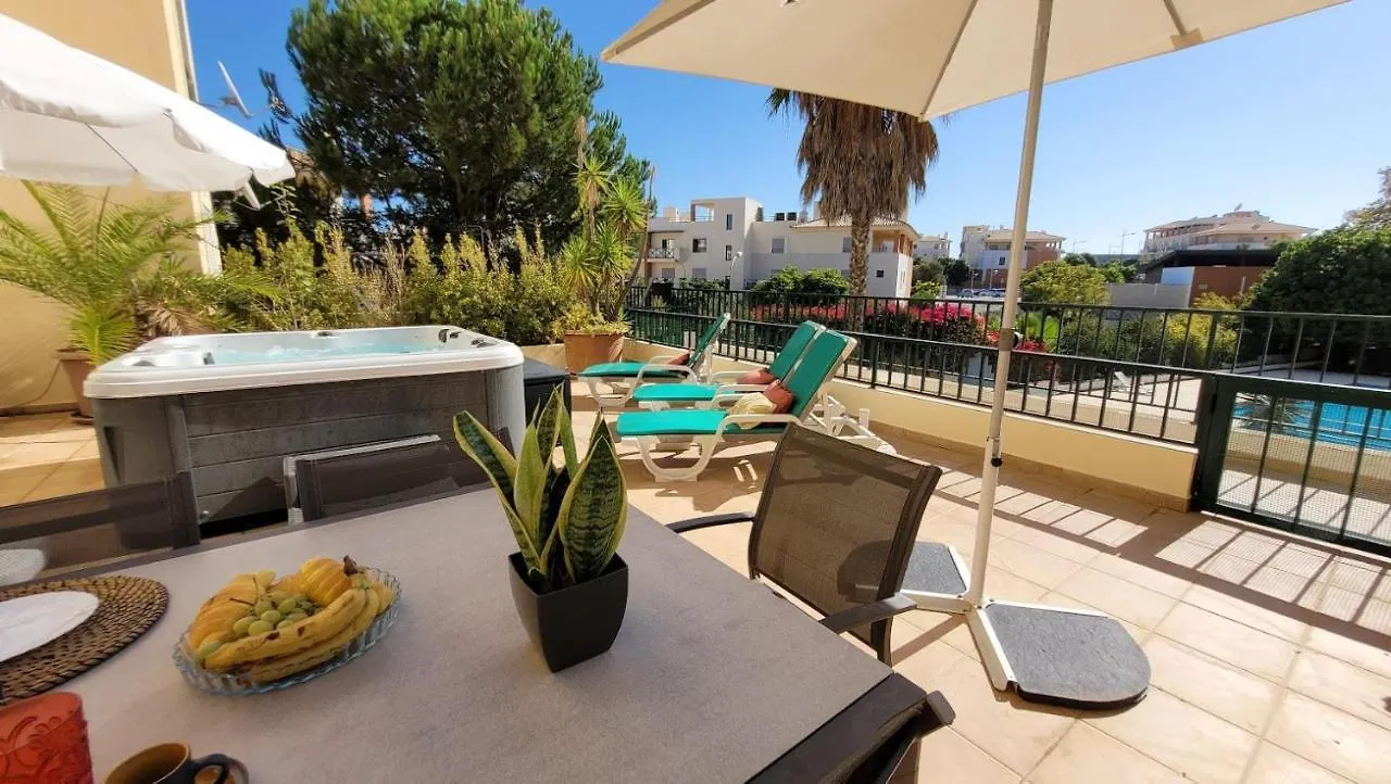 Apartment Place In The Sun - Free Out Door Jacuzzi - By Bedzy Albufeira